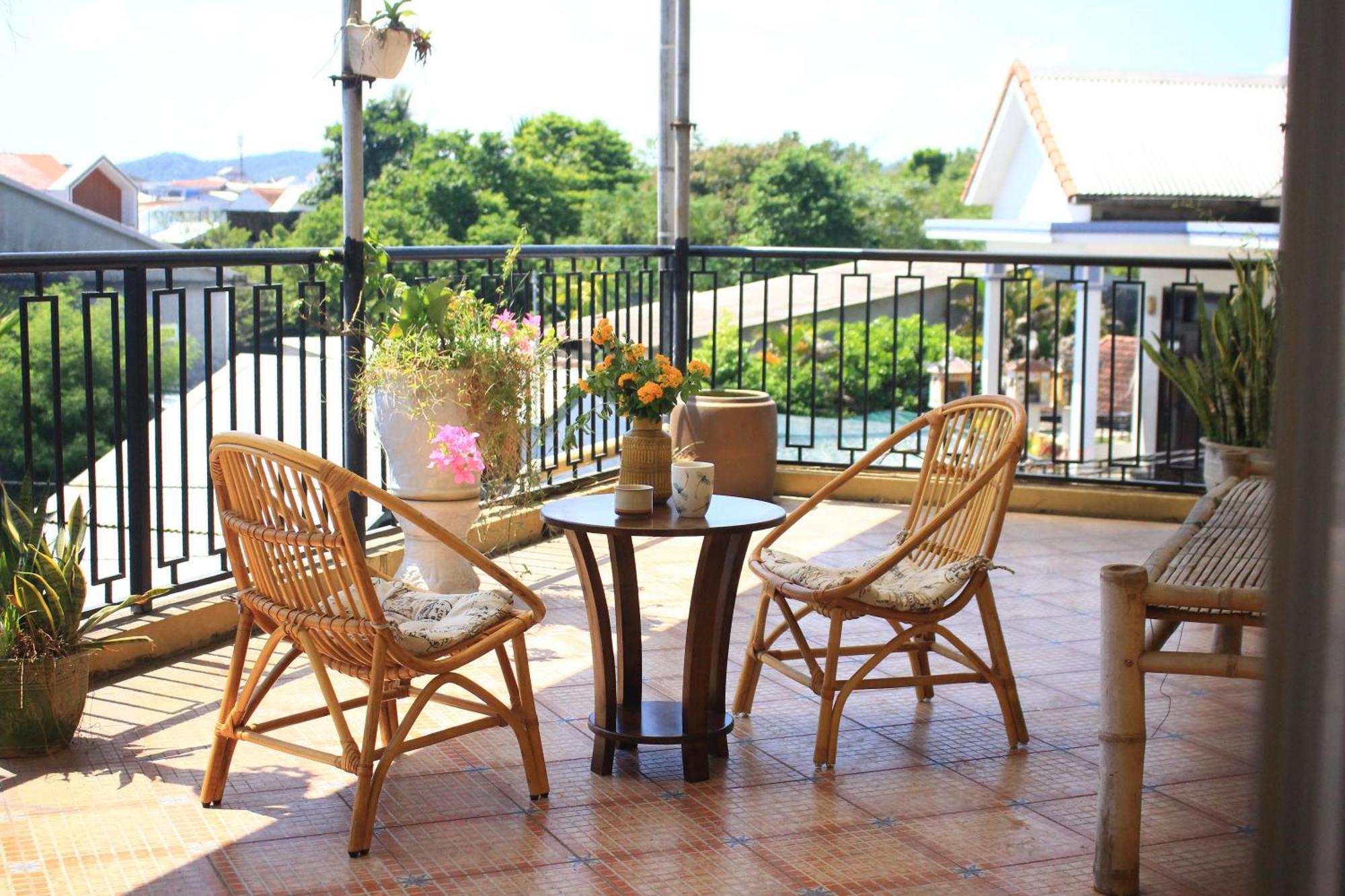 The Hillside Homestay Hue Exterior photo
